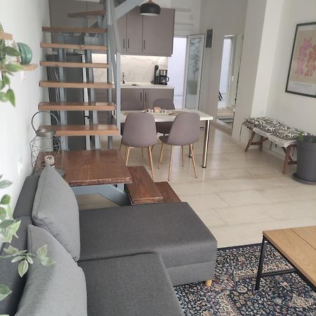 Central Maisonette Volos Esterno foto