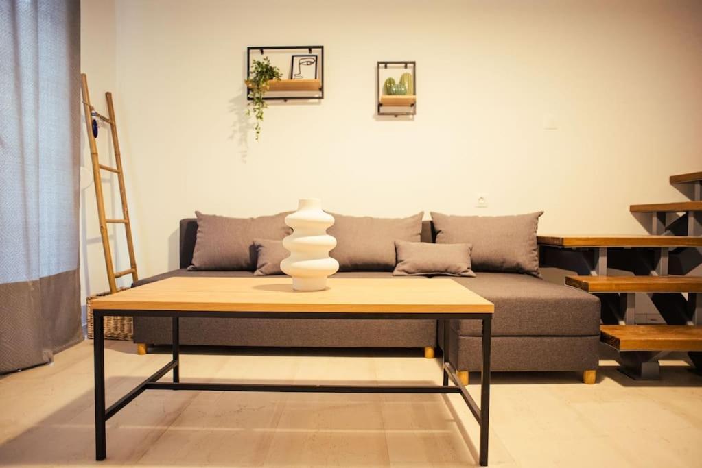Central Maisonette Volos Esterno foto